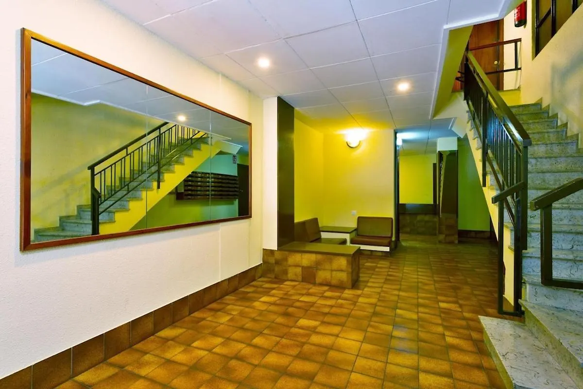 Precioso Apartamento En Les Corts 巴塞罗那 0*,